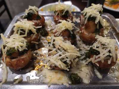 Las Tinajas Chiken & Grill