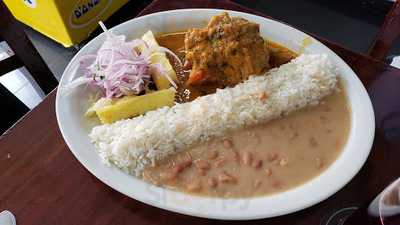 El Rinconcito De Chela