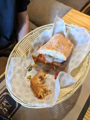 Numa Sanguchería - Café