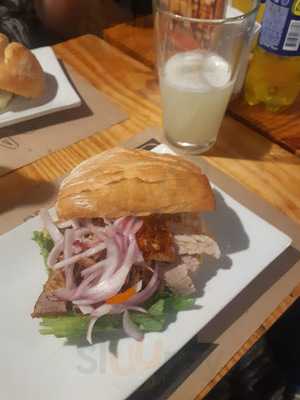 Numa Sanguchería - Café