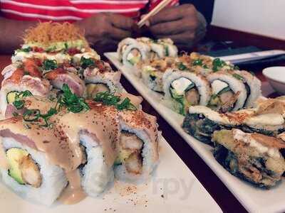 Senshi Sushi & Rolls