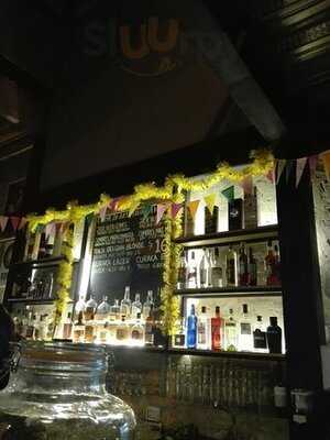 Garrison Bar And Beer Garden