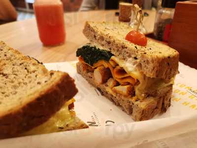 Sama Healthy Express