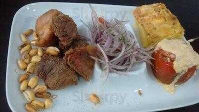 Los Lonccos Restaurante Arequipeña