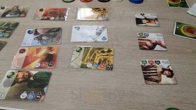 Play Board Game Café