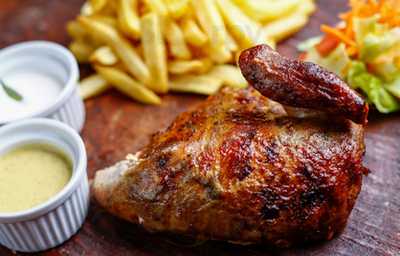 Don Pollote Y Su Mancha