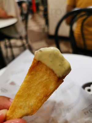 La Lucha Sangucheria