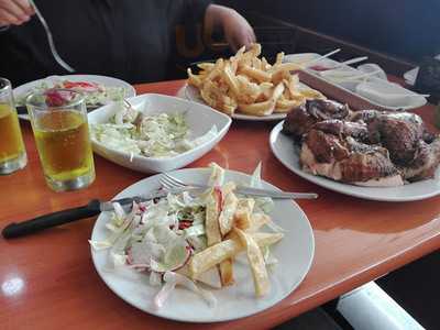 Pollos Y Parrilladas El Giganton