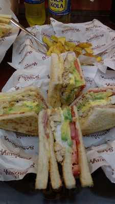 La Sabrosura Sangucheria Criolla