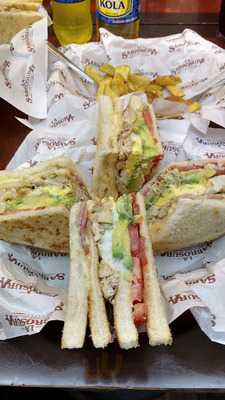 La Sabrosura Sangucheria Criolla