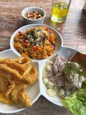 Las Barras De Ronald Cevicheria