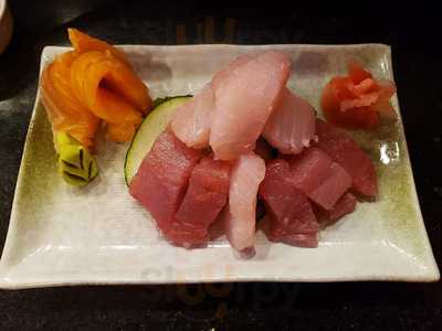 Makimona Sushi & Rolls