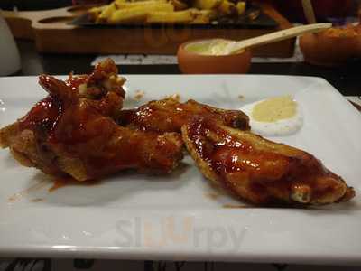 Marabunta Anticuchos Y Pollos