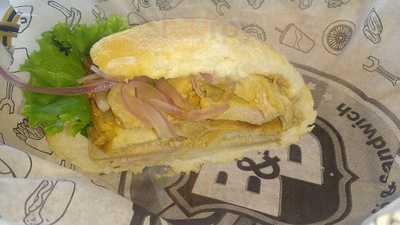 B&b - Cafe Y Sandwich