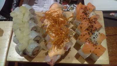 Roll Up - Happy Makis