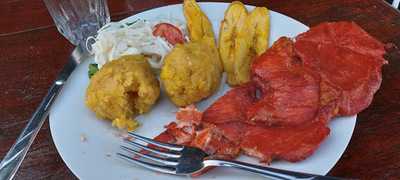 Barranquito Restaurante Flotante