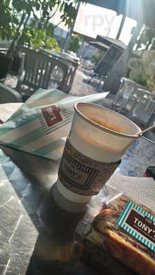 Tony's Café