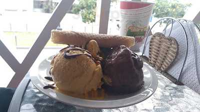 Cremoladas Villa - Cremoladas. Helados & Café.
