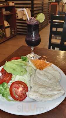 Campollo Pollos & Grill Restaurant