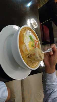 Los Caporales Chicken & Grill