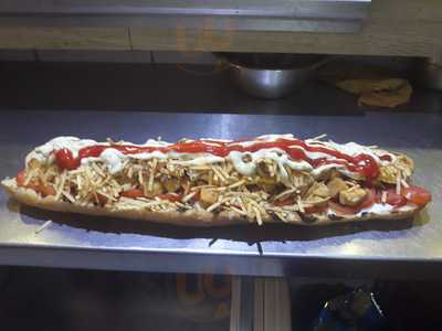 Los Caporales Chicken & Grill