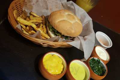 Sumaq - Pollos Bien Peruchos