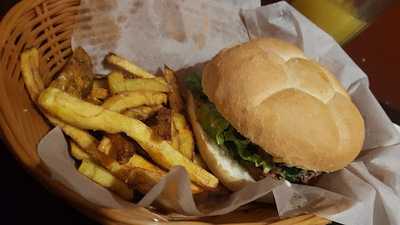 Sumaq - Pollos Bien Peruchos