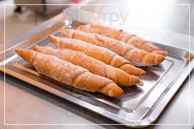 Los Auténticos Churros Españoles De La Virgen Del Carmen