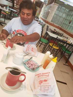 Pavos Y Chicharrones Santa Monica