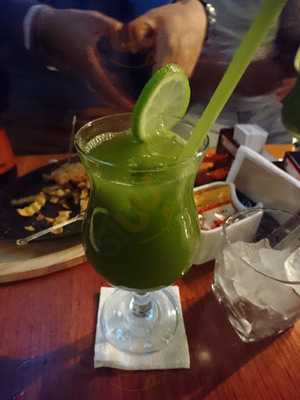 Stragos Karaoke Bar Boxes