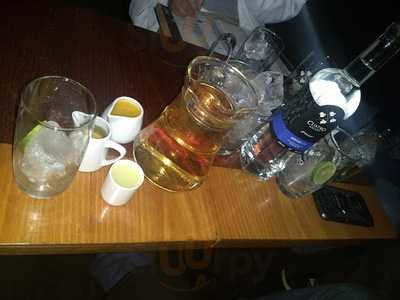 Stragos Karaoke Bar Boxes