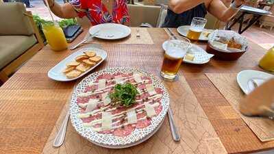 Fauna Prime Meats & Garden