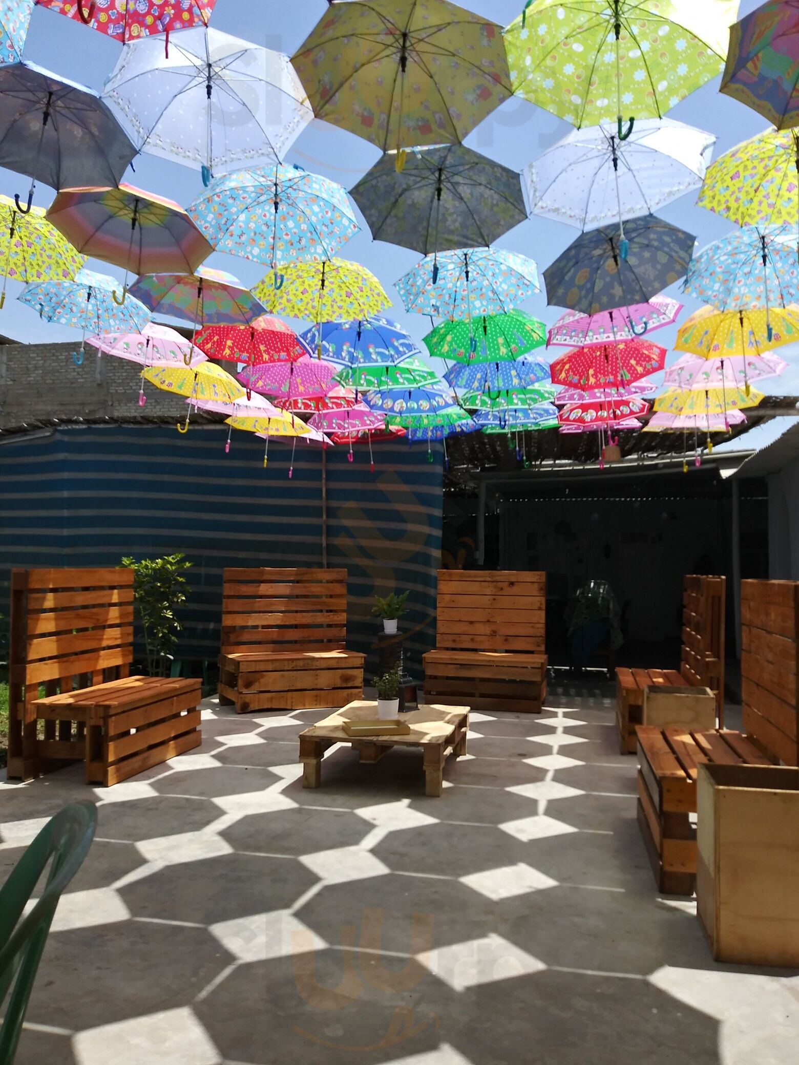 La Vaquita Bar & Grill