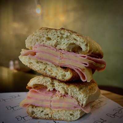 Open Deck Cruise Cafe