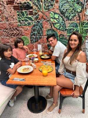 Paralelo Restaurante Café