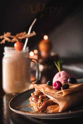 El Living Lounge And Crepes