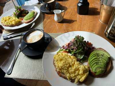 Organika Bakery & Coffee