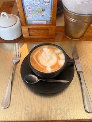 Organika Bakery & Coffee