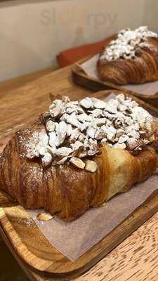 Cercanía Pan Y Café