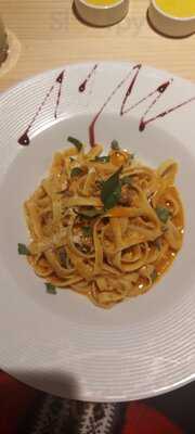 Teddy Café Restaurant