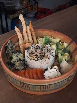 Chikara Sushi - Carajo Lounge Café