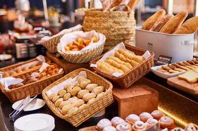 Residente Restaurante & Bar