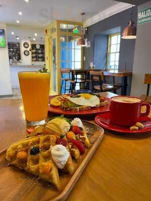 Dr. Beer & Miss Potato