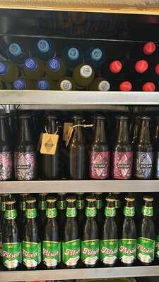 La Lonja Taberna Sanguchera