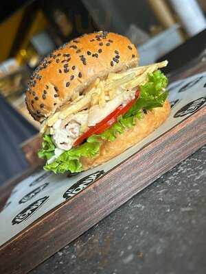 La Lonja Taberna Sanguchera