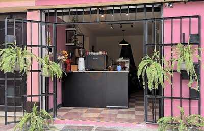 Habitual Café - Cafetería De Especialidad