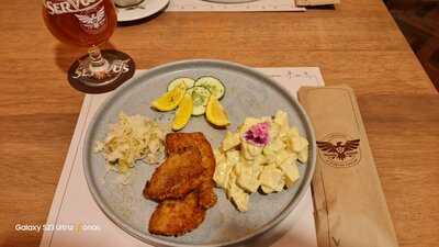 Servus - Craft Beers, Bites & Drinks