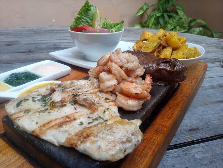 Orégano Carnes & Parrillas