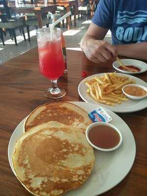 Santiago Bay Restaurant