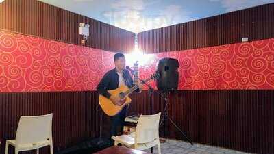 Mangodlong Rock Restaurant